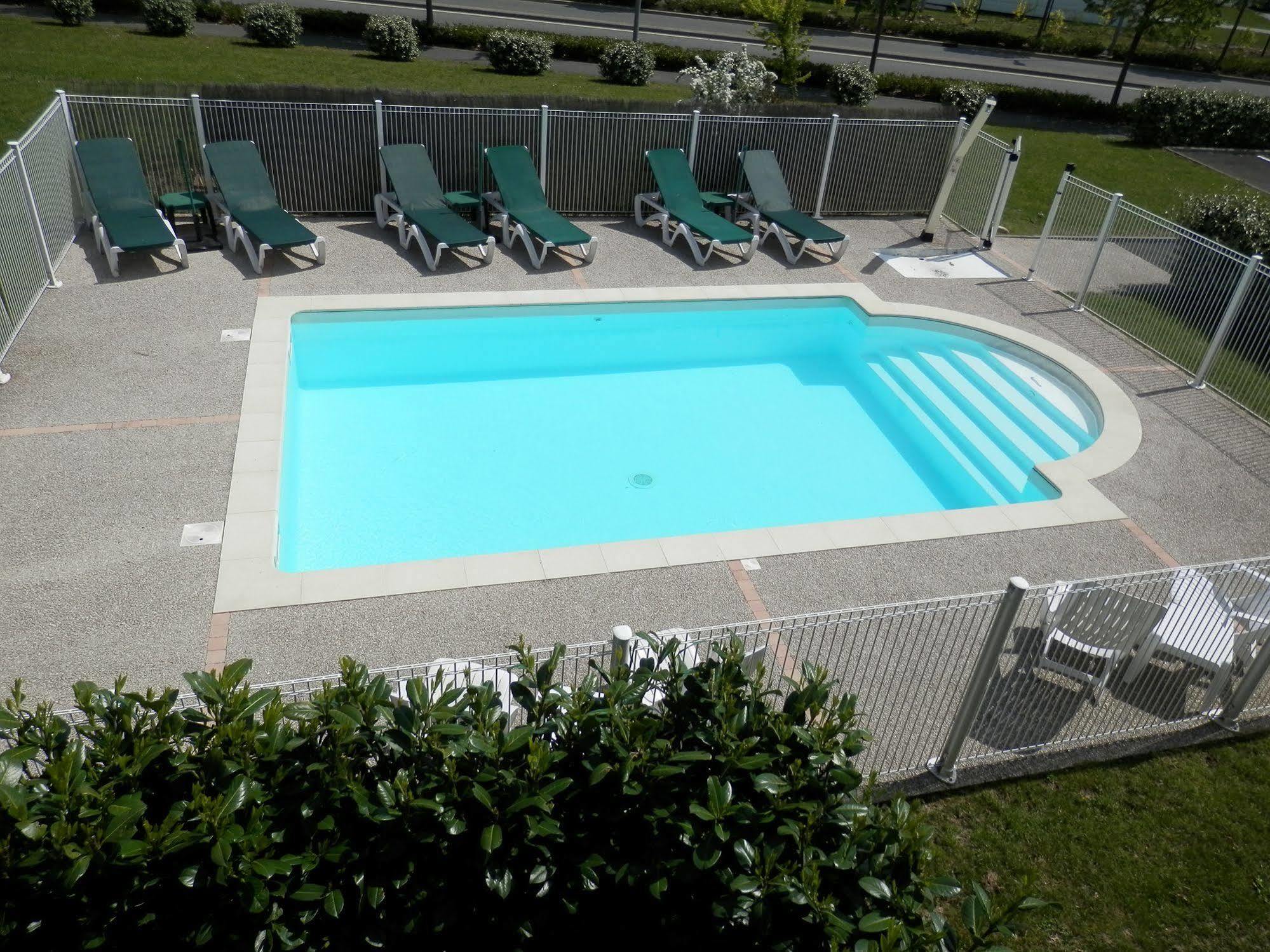 Everhotel De Tarbes-Ibos Zewnętrze zdjęcie